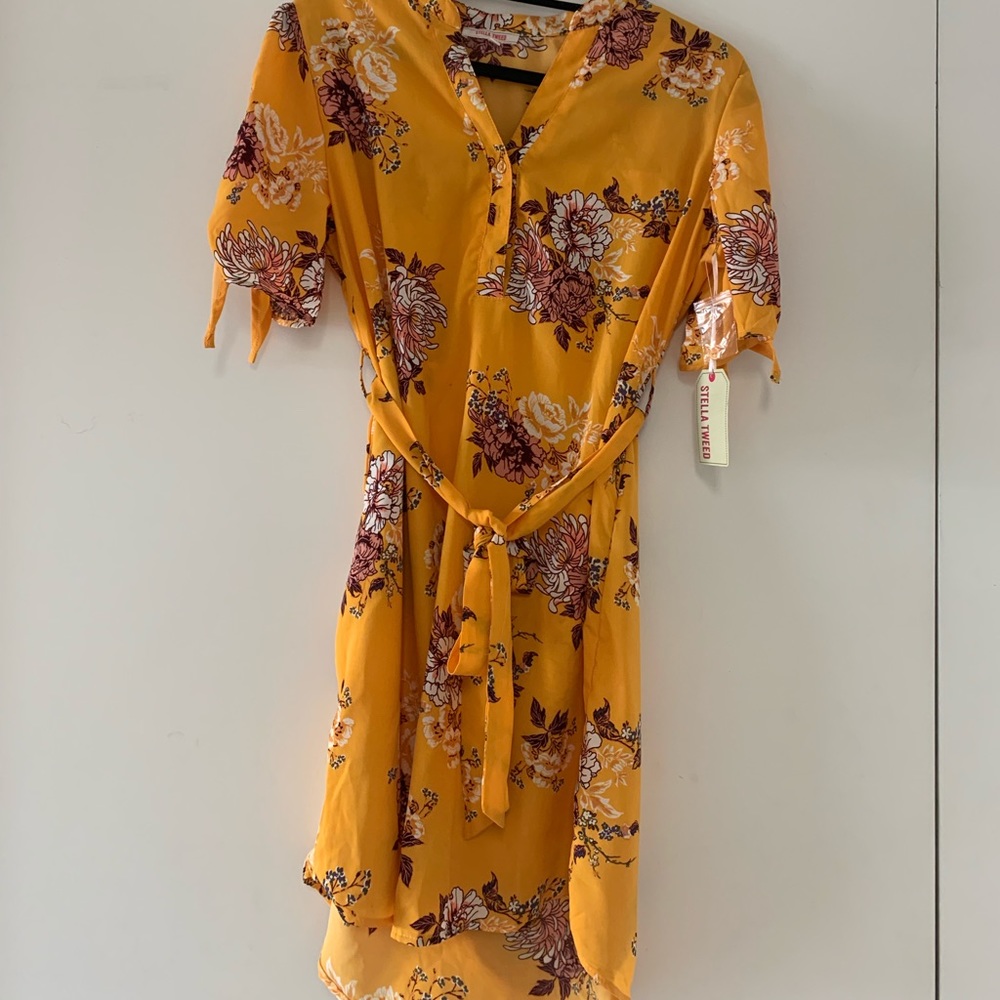 NWT - Stella Tweed floral print dress size 6